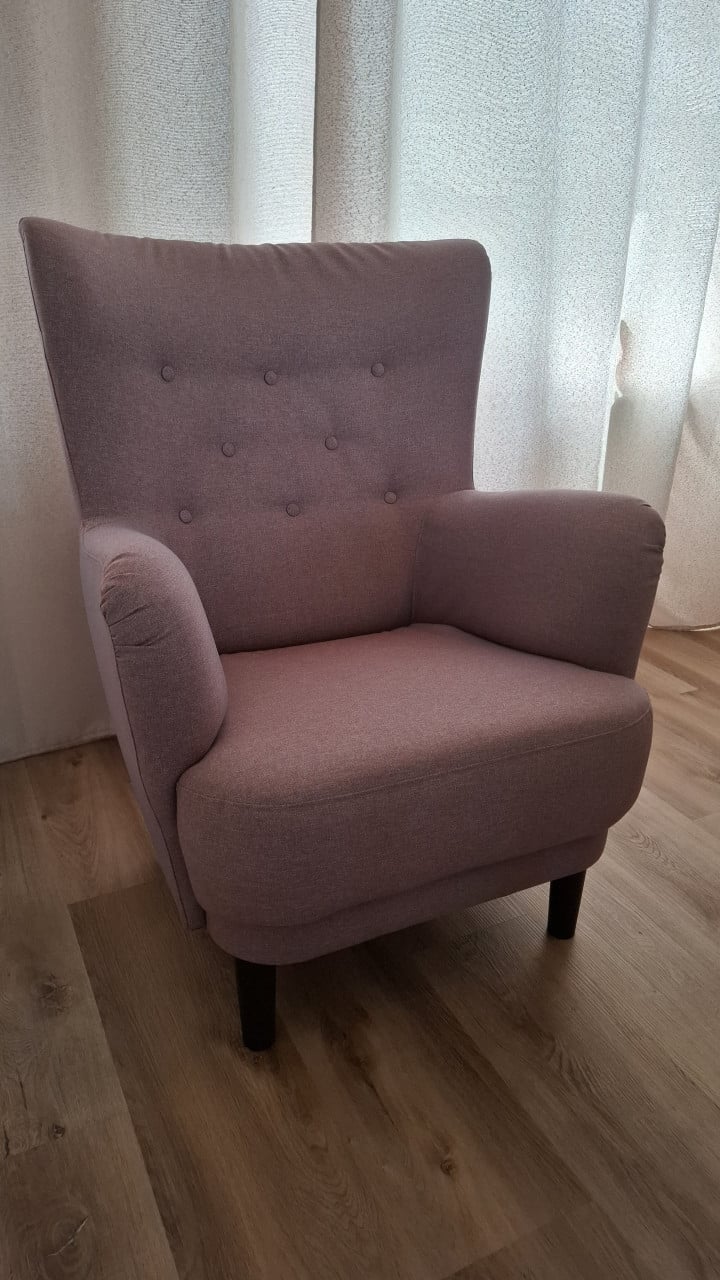 Roze fauteuil