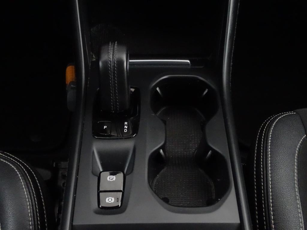 Volvo XC40 2.0 t4 momentum