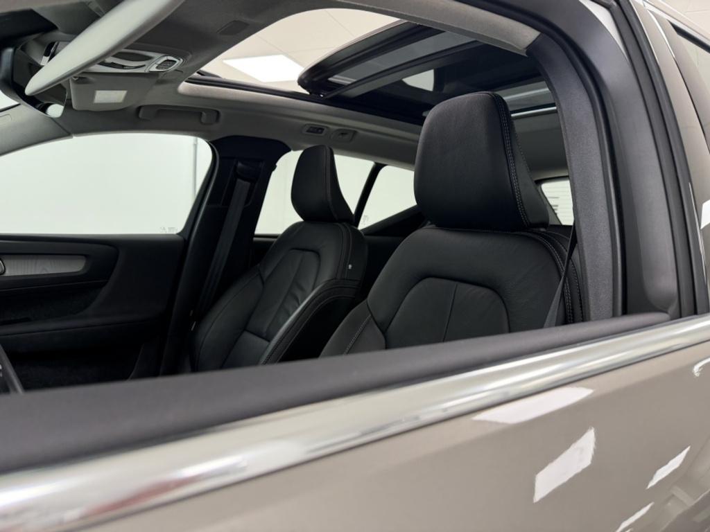Volvo XC40 1.5 t4 recharge inscription | harman/kardon | leer | panoramadak