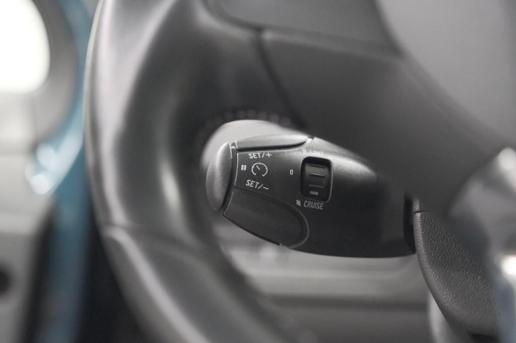 Peugeot 2008 puretech 110 allure | unieke kleur! | trekhaak | camera | appl