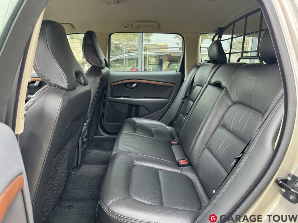 Volvo XC70 2.4 d5 summum