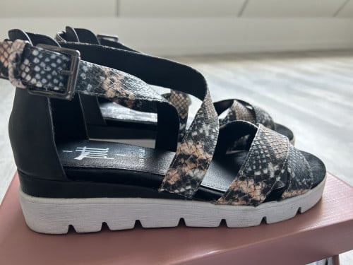 Sandalen (39) multi snake Pitt