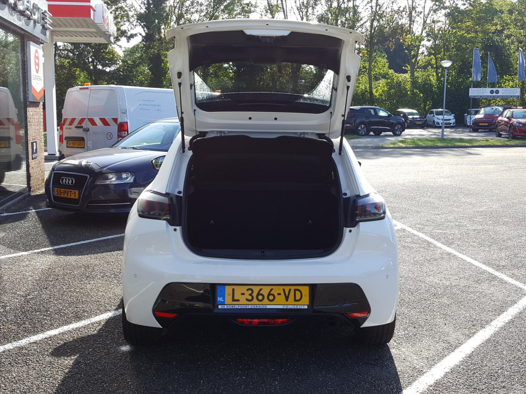 Peugeot 208 allure 1.2 pt-100pk navigatie | apple carplay & android auto | 