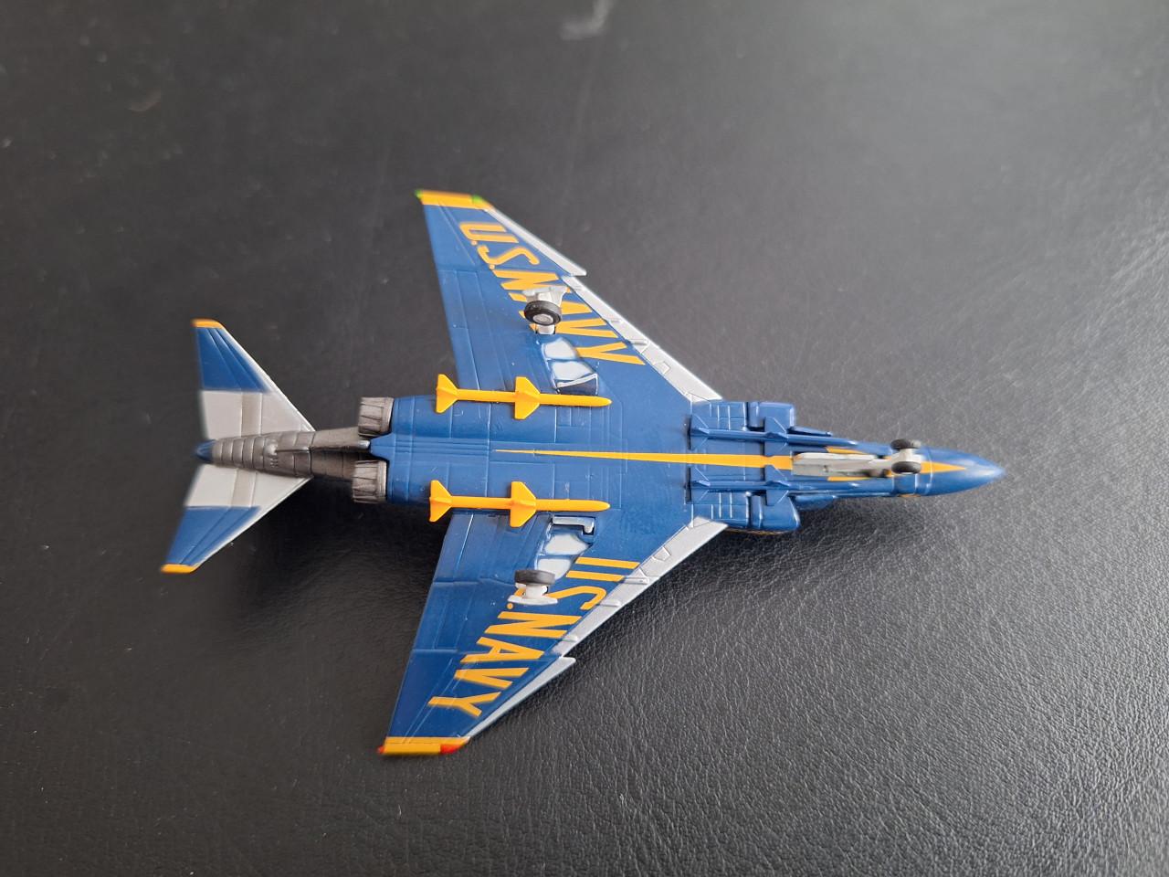 Diecast model Mc Donnell Douglas F-4, 1:200