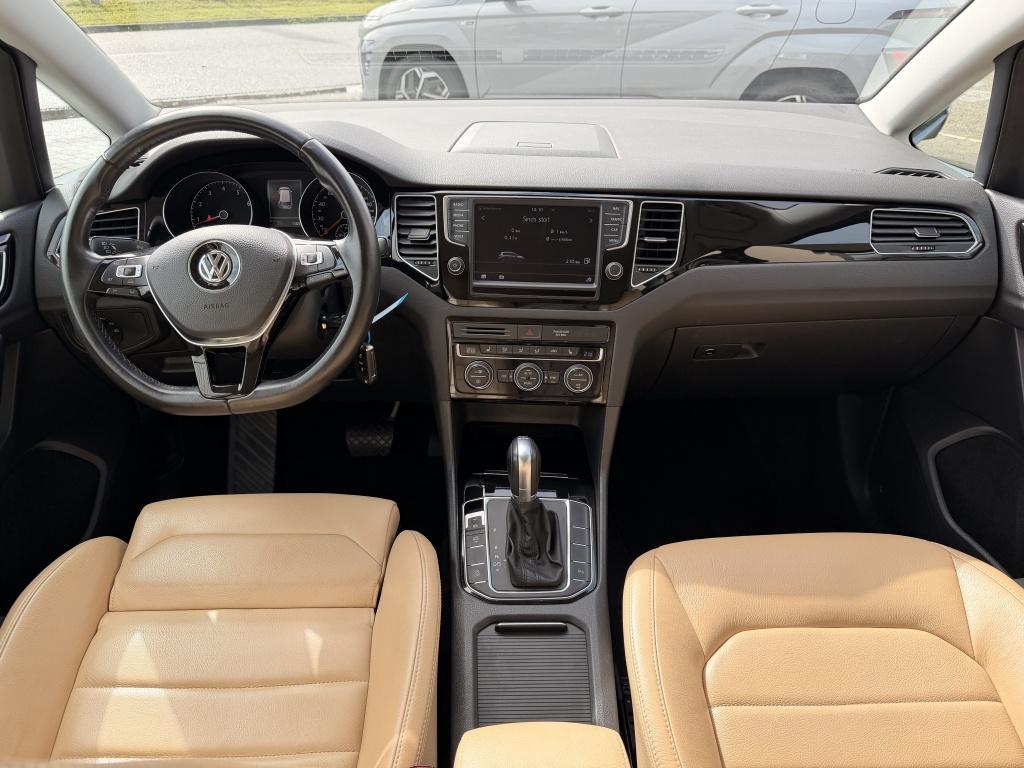 Volkswagen Golf Sportsvan 1.2 tsi highline dsg automaat | leder | trekhaak!