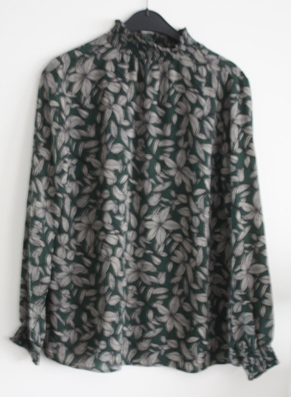 Shirt met print  blaadjes maat s