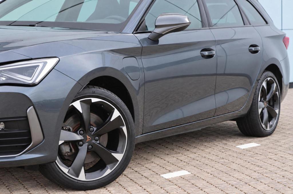 Cupra Leon Sportstourer 1.4 e-hybrid business 204pk dsg6