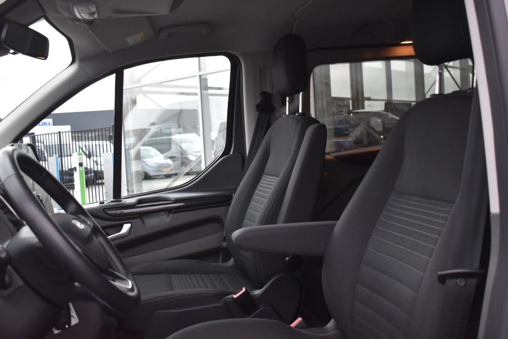 Ford Transit Custom 300 2.0 tdci l1h1 limited dc | trekhaak | cruise contro