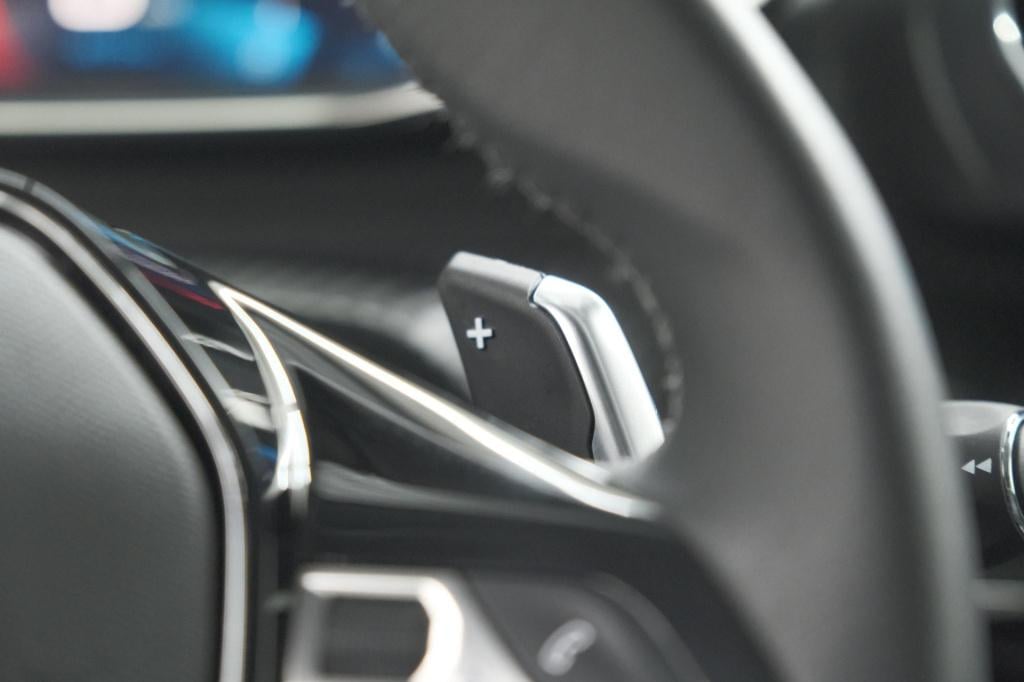 Peugeot 208 puretech 130 eat8 allure pack | adaptieve cruise control | navi
