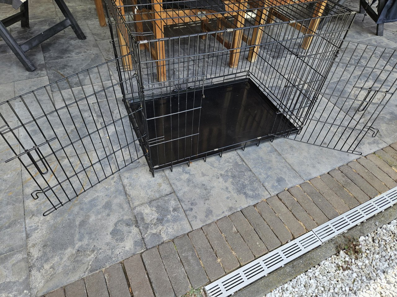 HONDENBENCH ZWART IZGS