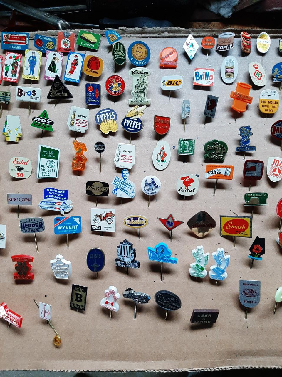 Groot aantal Diverse speltjes/pins