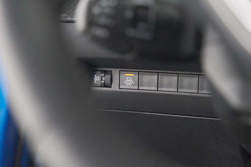 Peugeot 208 ev active 50 kwh | navigatie | apple carplay | climate control