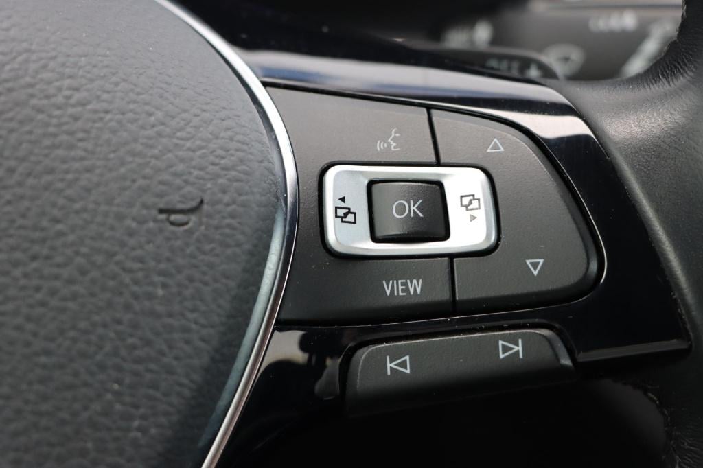 Volkswagen Polo 1.0 tsi highline business r 95pk | camera | carplay