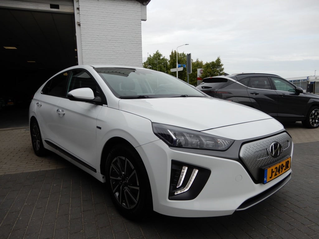 Hyundai Ioniq comfort ev 38 kwh | nl auto | incl.btw | facelift |