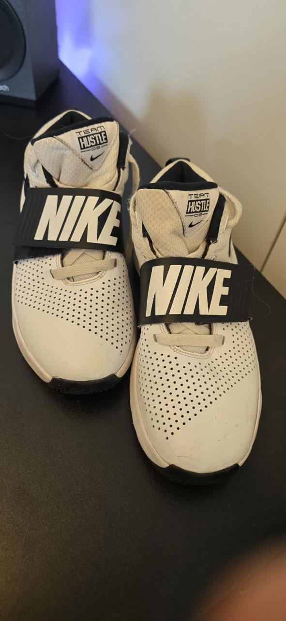 Nike dames schoenen maat 36.5