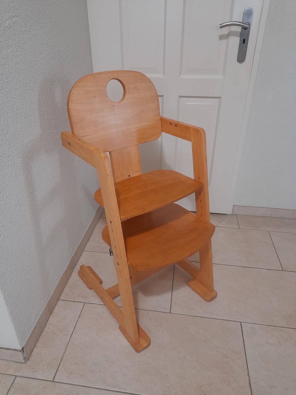 Kinderstoel ( in goede staat )