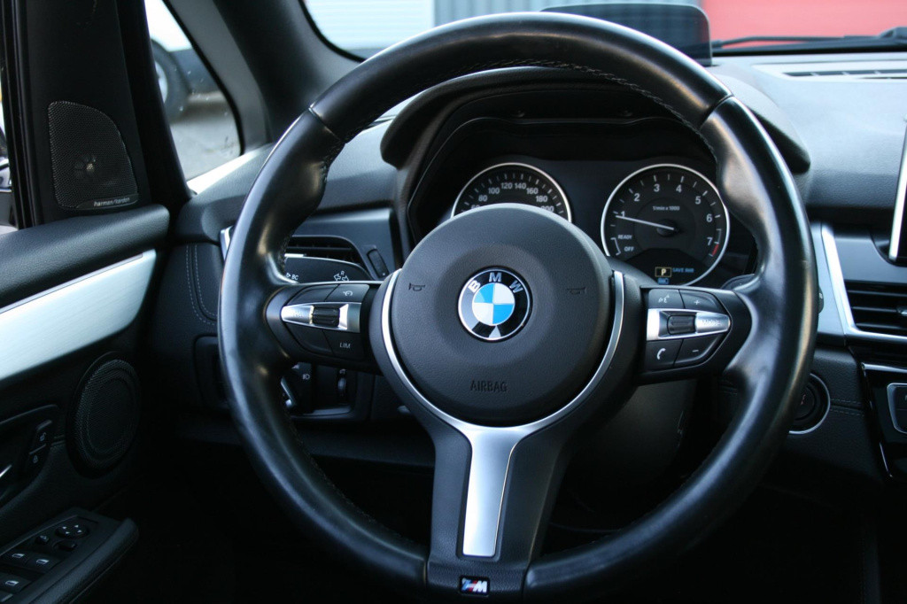 BMW 2-serie active tourer 225xe m-performance high executive