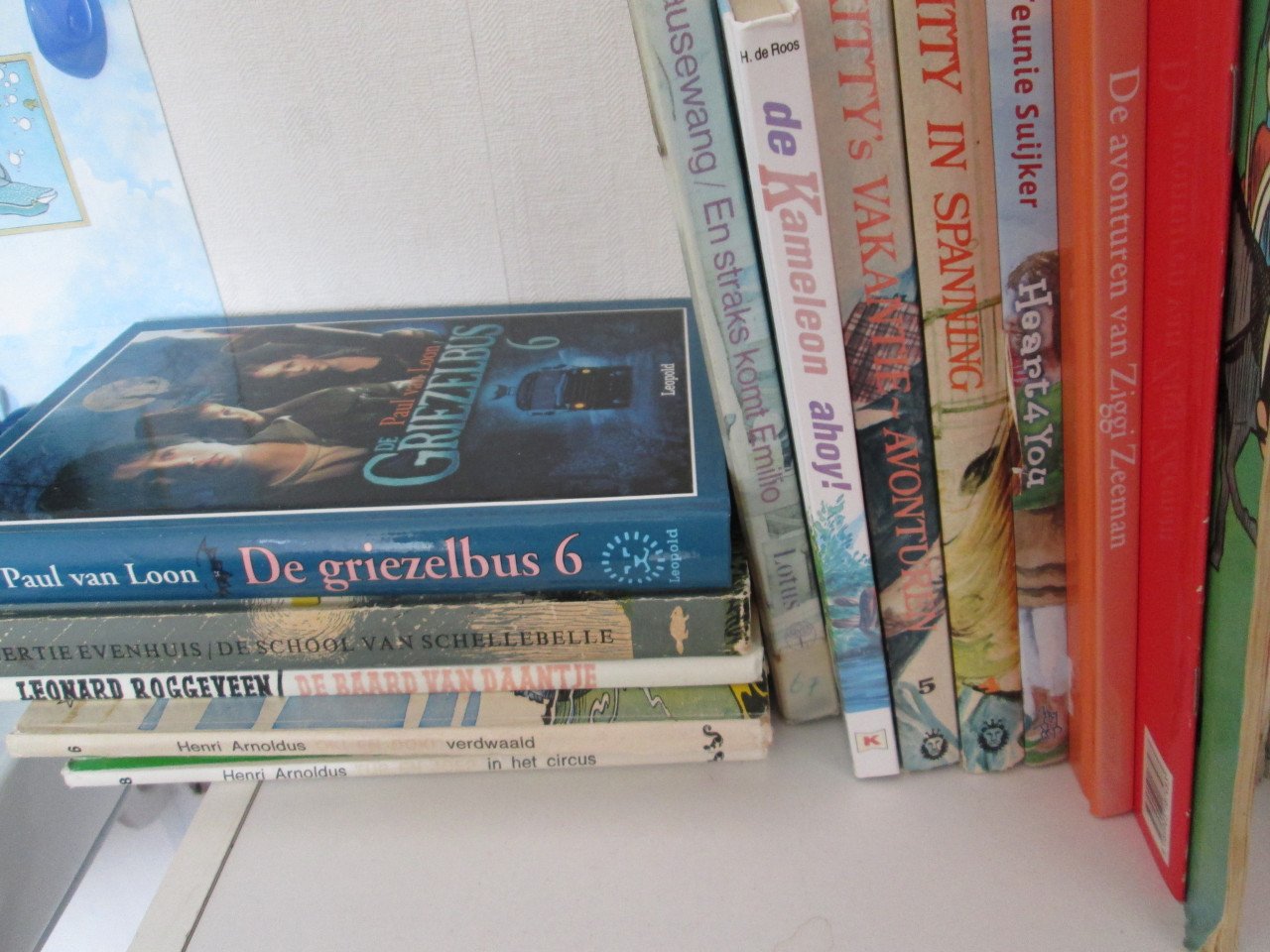 Bananendoos met kinder/jeugd boeken van alles