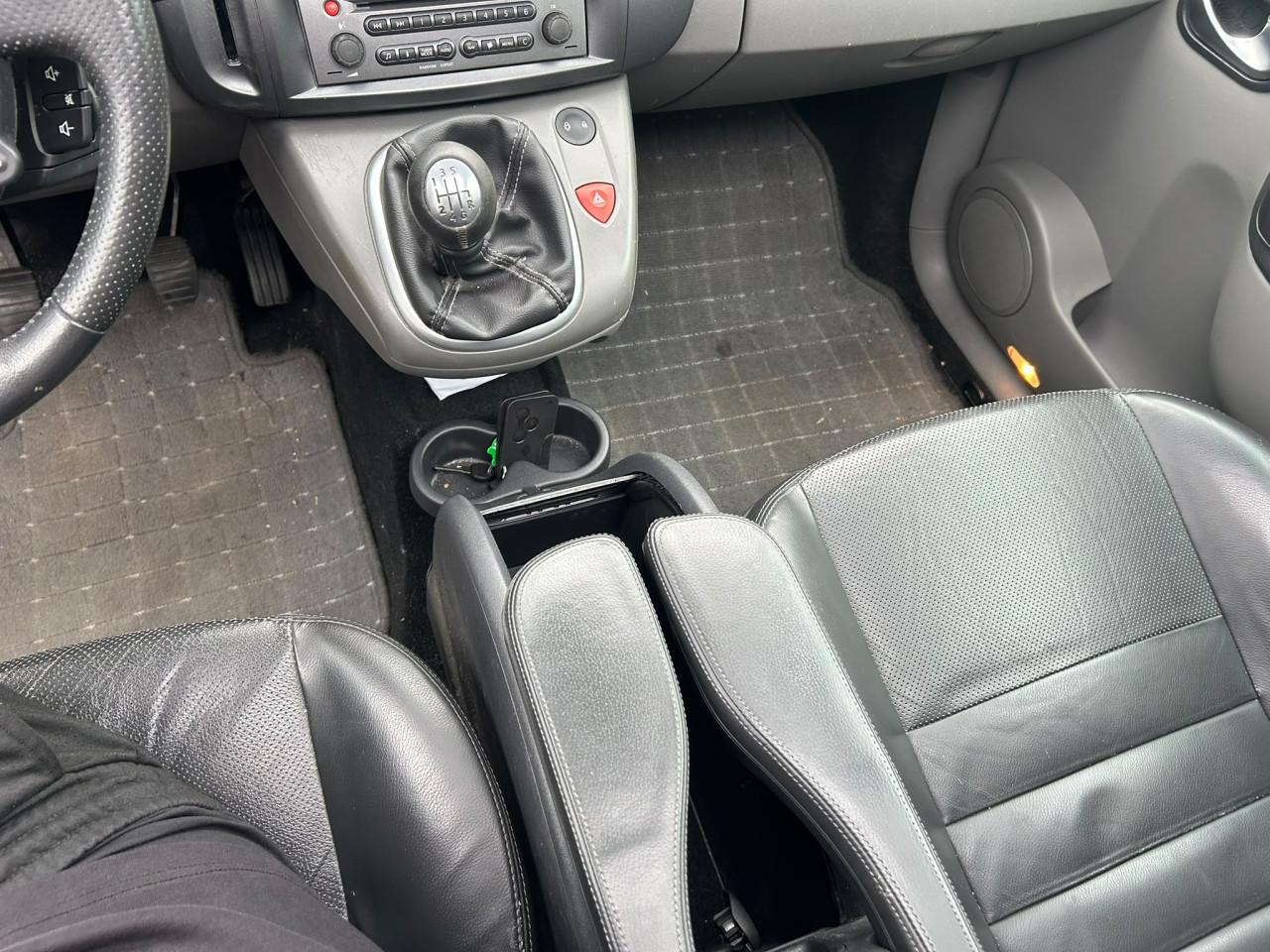 Renault Scénic 2.0-16V Privilège Luxe Full/Schuif-/Kanteldak/Leder/APK