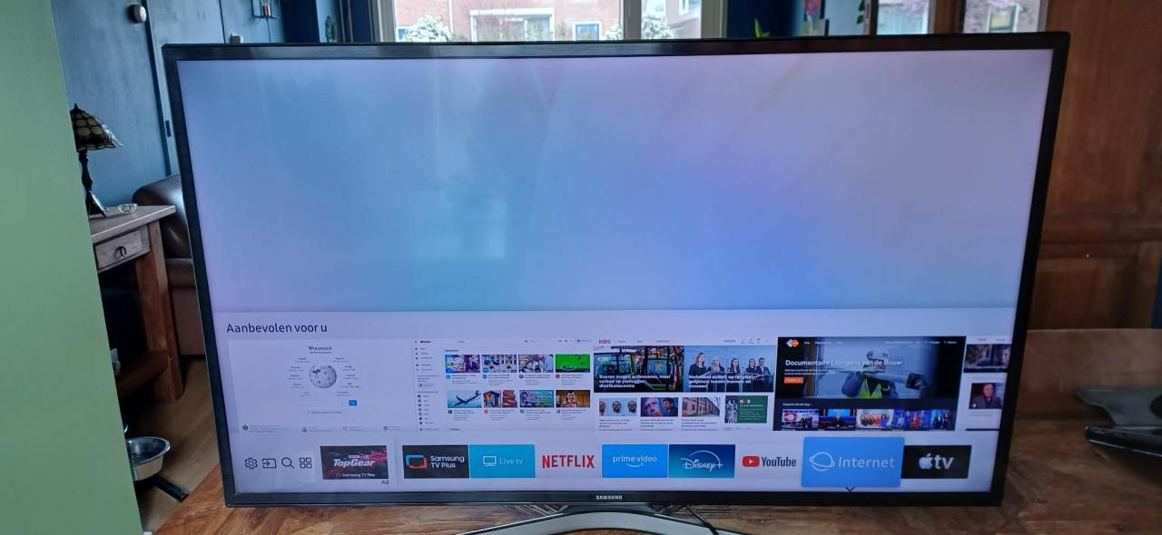 Samsung  6 serie UE40MU6120 inclusief Humax 5050C