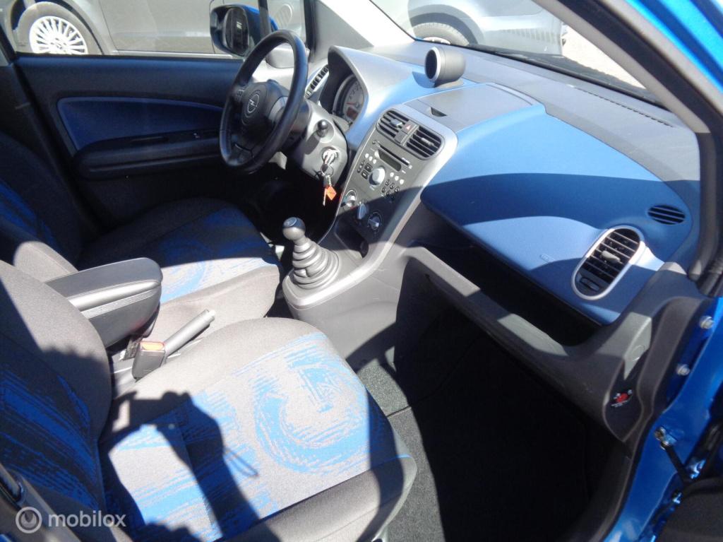 Opel Agila 1.0 edition/airco/lm velgen/donker glas/hele nette auto/slechts 