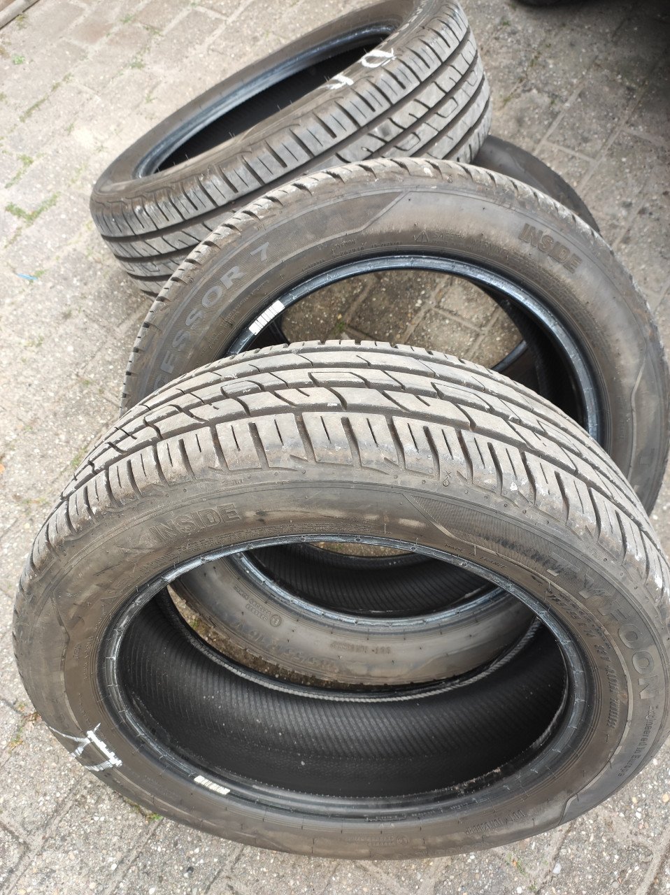 4 Zo goed als nieuwe Tyfoon zomerbanden 185/55 R16 V