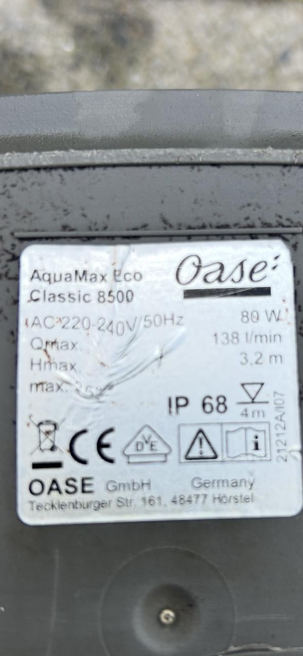 Te koop oase eco classik 8500 sterke en zuinige Vijverpomp en 8500 lpu