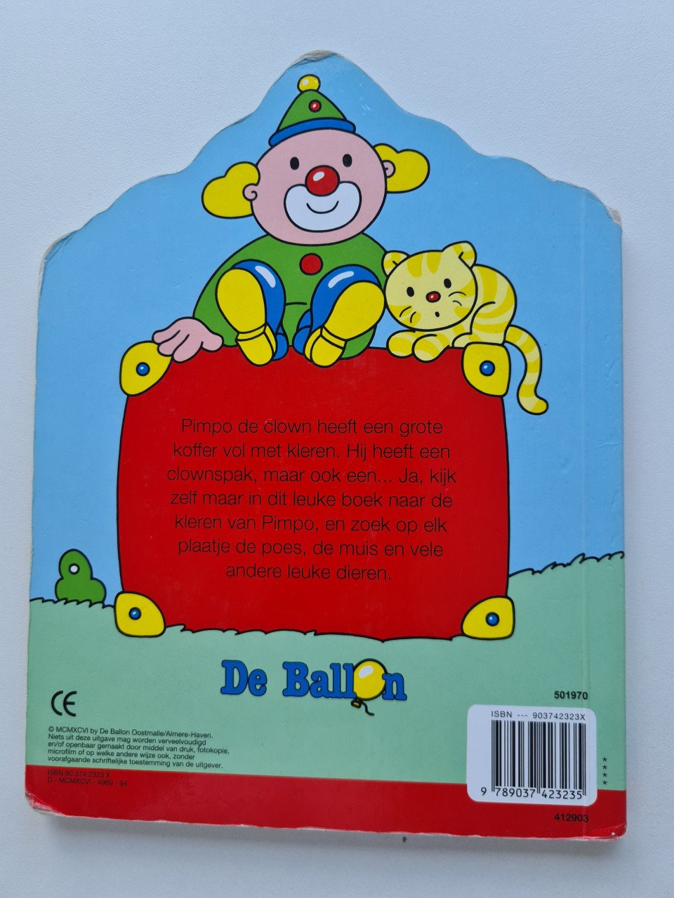 3 voorleesboekjes,  dieren, zelf aankleden en clown samen €2,50