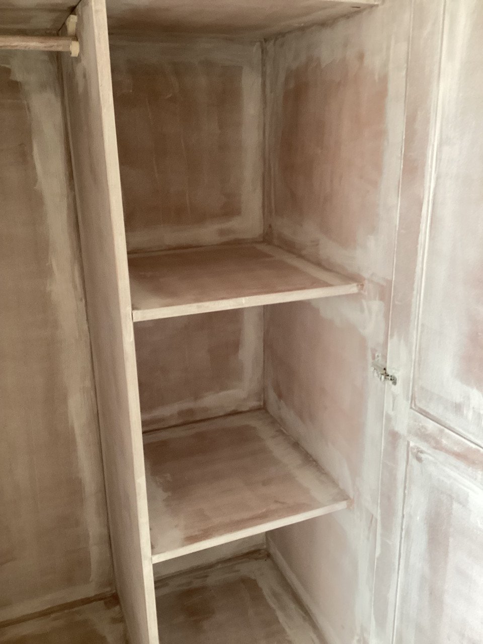 Brocante kast wit
