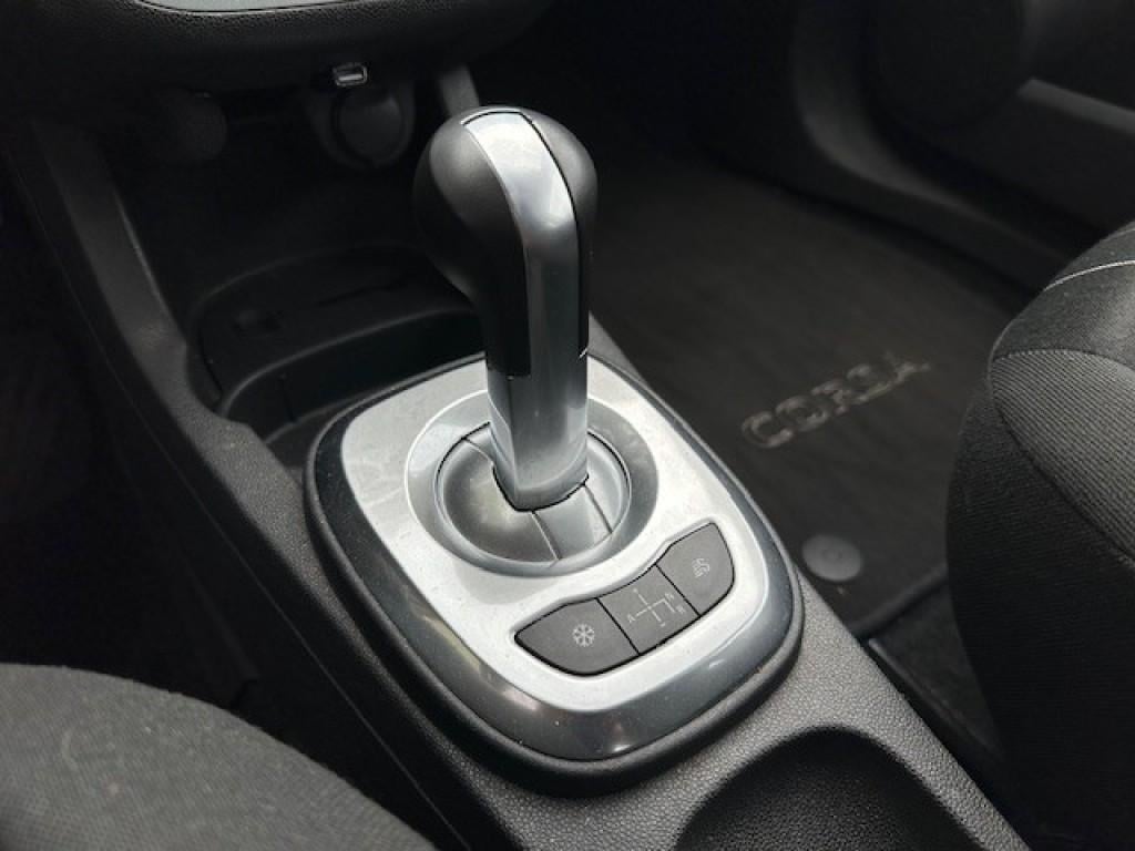 Opel Corsa 1.2 16v edition automaat