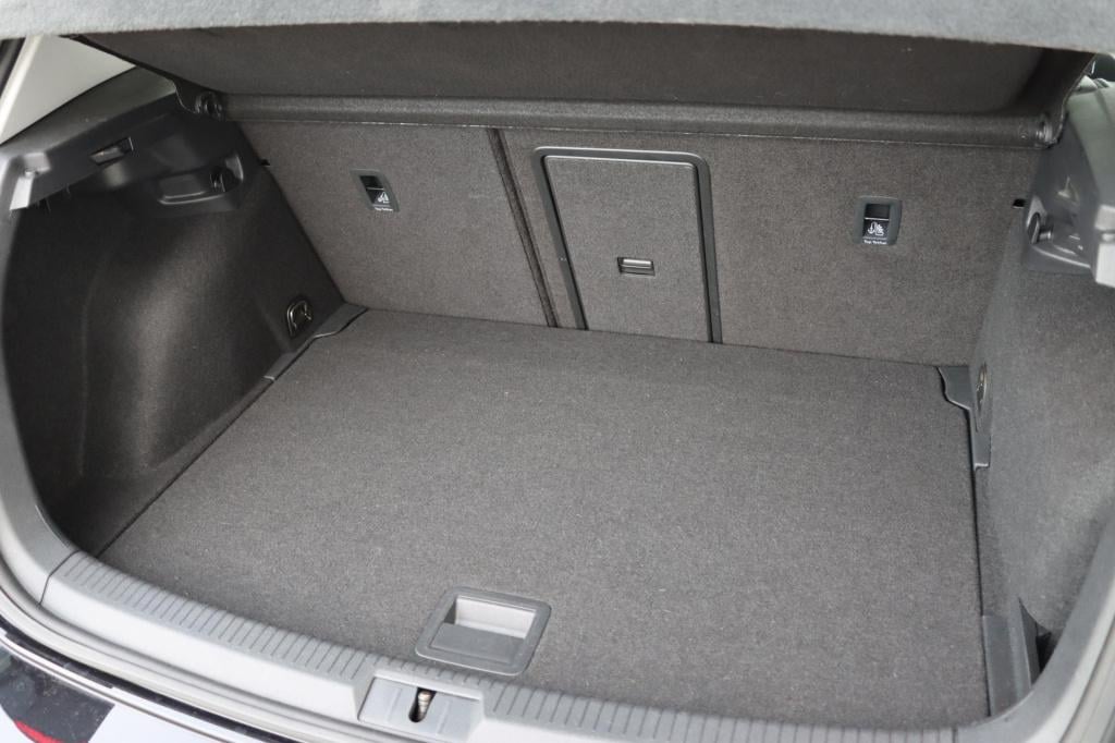 Volkswagen E-golf e-edition | soh 94,3% | navigatie | parkeersensoren | dri