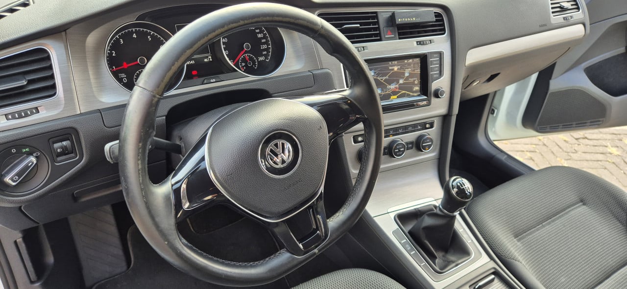Volkswagen Golf Vll
