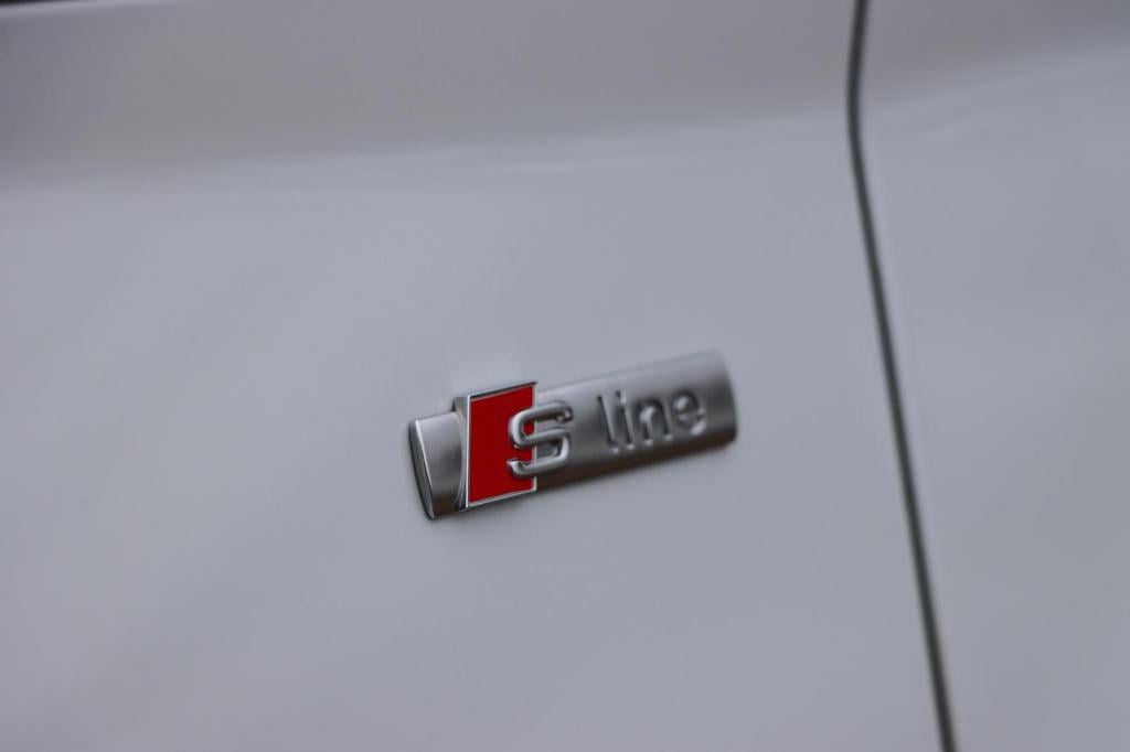 Audi Q5 50 tfsi e s edition competition 265pk s tronic | stoelverwarming | 