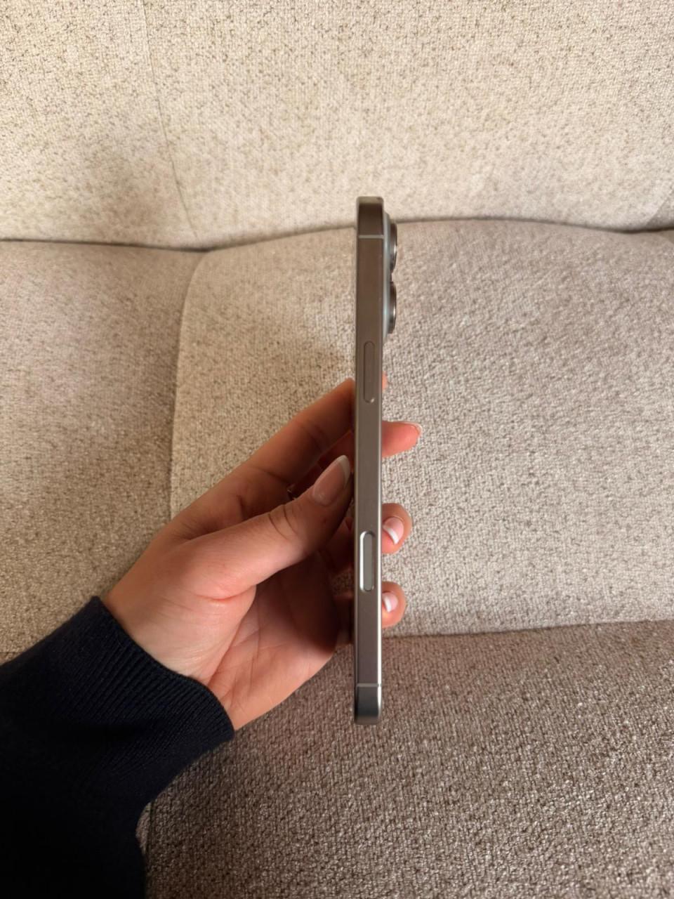 IPhone 16 pro max (grijs)  256 GB