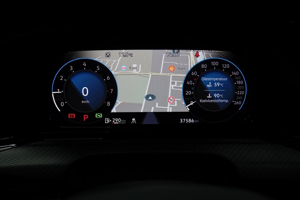 Volkswagen Golf r-line 1.5 etsi r-line | pano | iq-lights | acc | led |