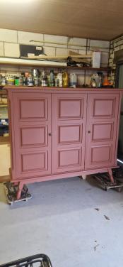 Gave eiken kast in koper bruine kleur