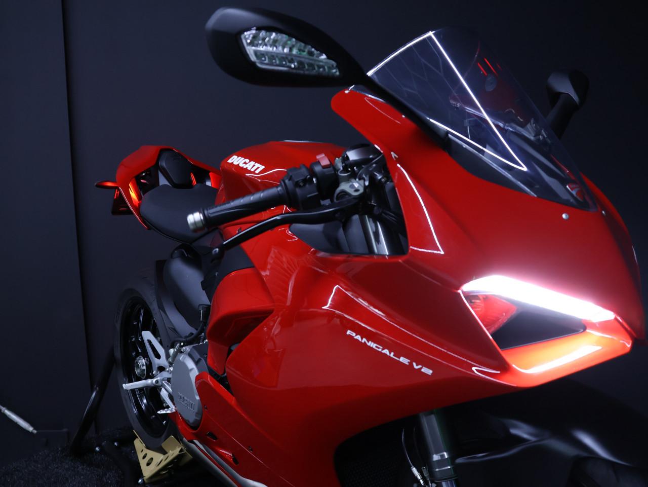 PANIGALE V2 Akrapovic | BTW Motor