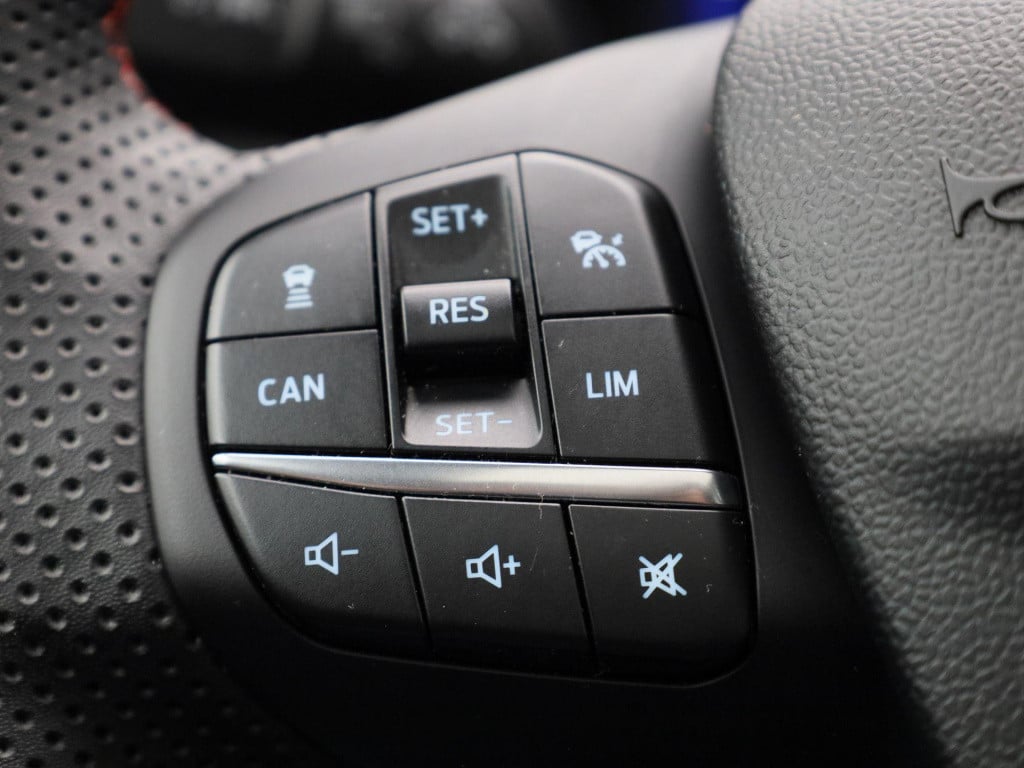 Ford Puma 1.0 ecoboost hybrid st-line x | adaptive cruise control | panoram