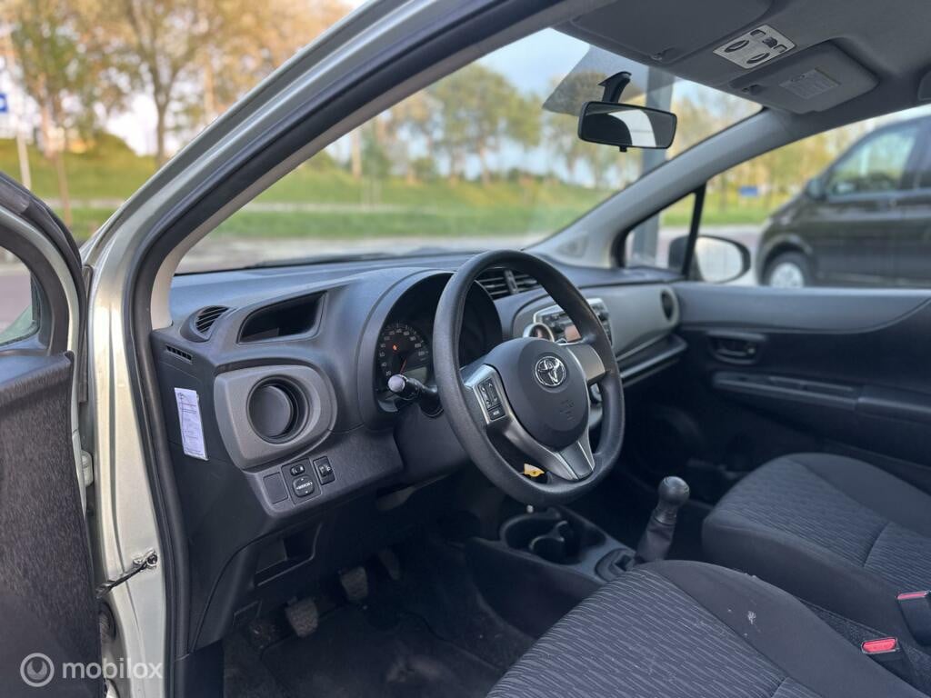 Toyota Yaris 1.0 VVT-i Aspiration Airco km66.010 Nap 5Deurs BJ2011