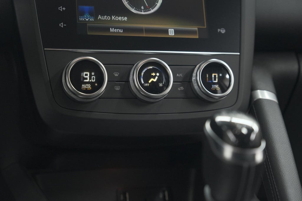 Renault Kadjar tce 140 intens | trekhaak | camera | dodehoek | pack leder |