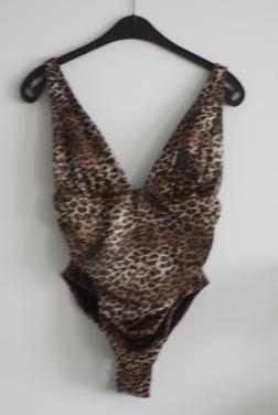 Nieuw badpak maat 38