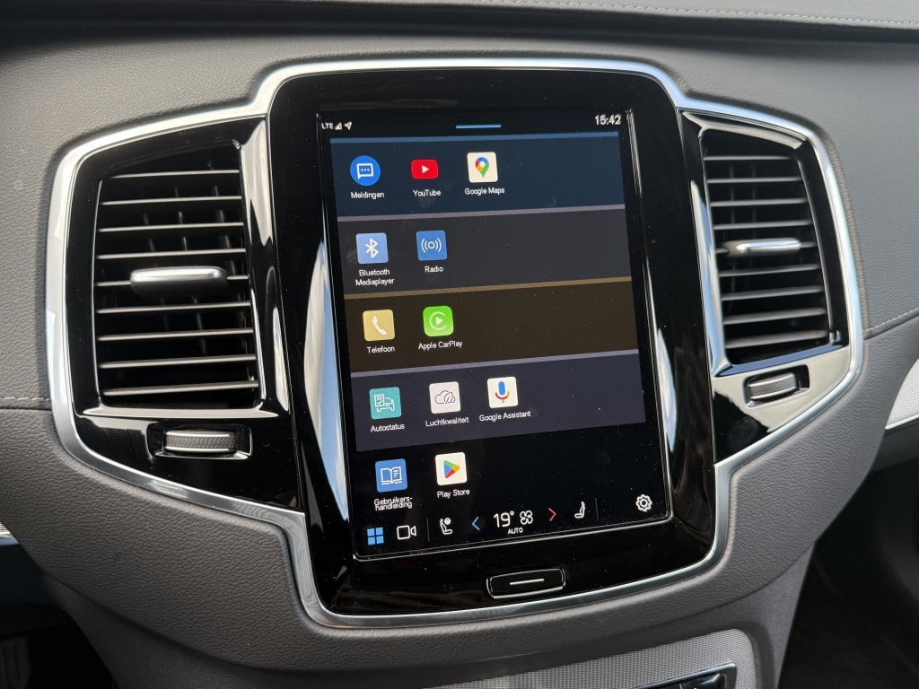Volvo XC90 t8 455pk recharge ultra dark| full options ! luchtvering b&w sou