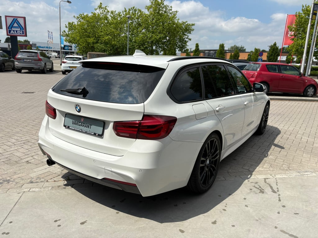 BMW 3-serie touring 318i edition m sport shadow executive