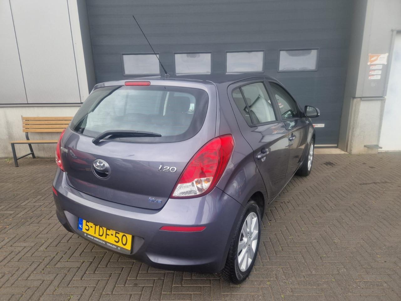 TE KOOP HYUNDAI i20 1.2i I DEAL EURO 5 ZUINIGHEIDSLABEL B 113.789 KM