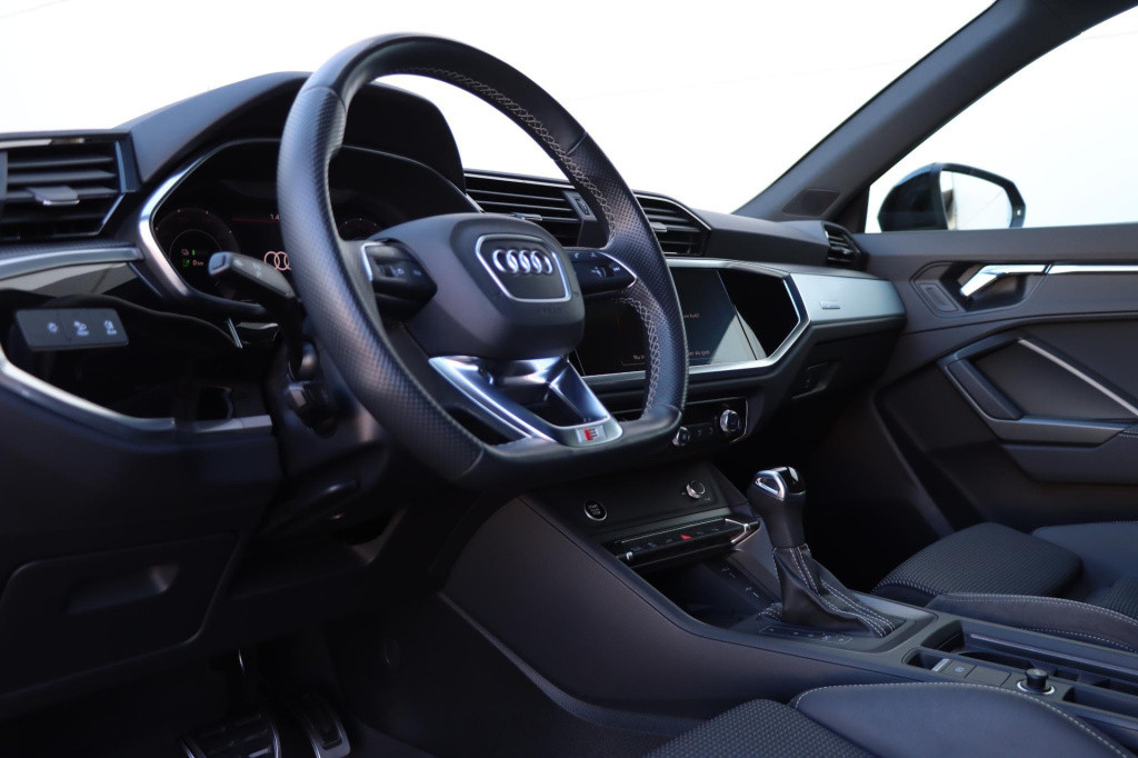 Audi Q3 sportback 45 tfsi e s edition 245pk s-tronic