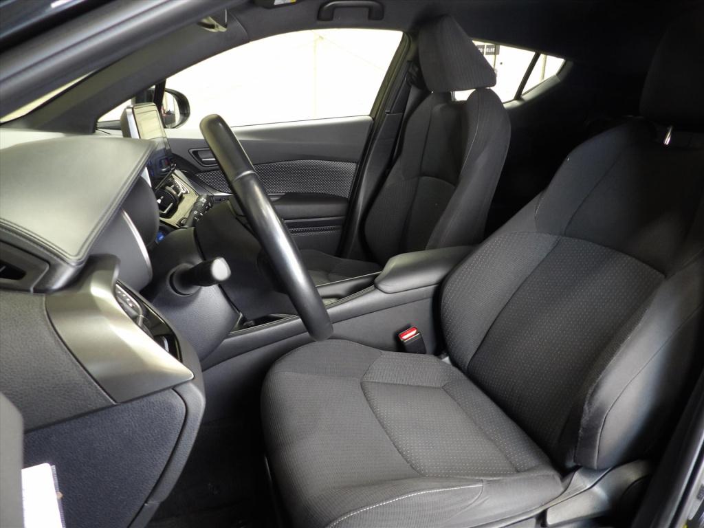 Toyota C-hr 1.8 hybrid 122pk cvt dynamic