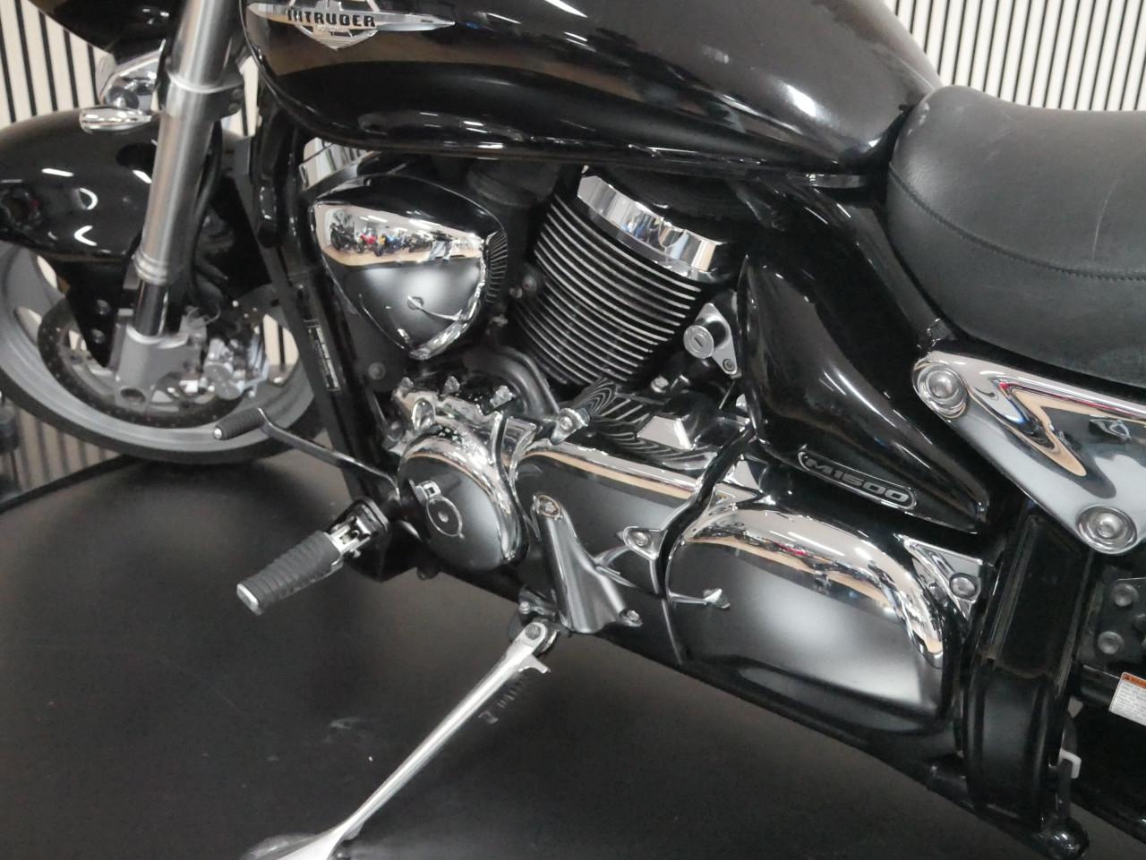 SUZUKI M 1500 INTRUDER