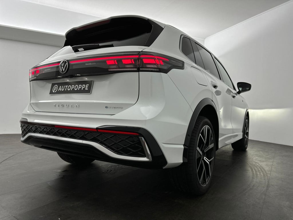 Volkswagen Tiguan r-line-edition 1.5 ehybrid 150 kw / 204 pk suv 6 v