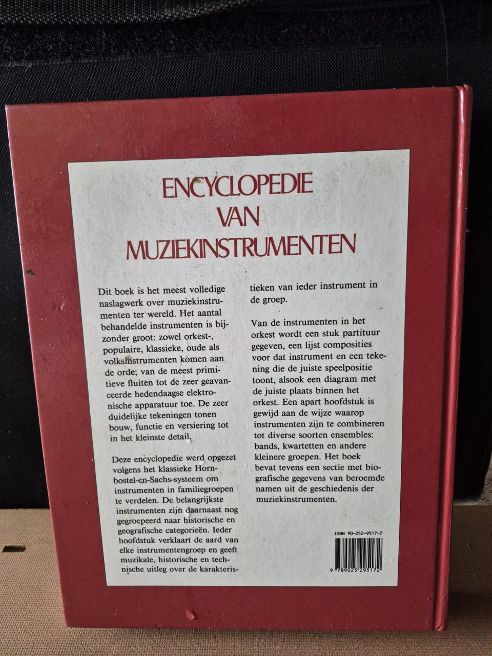 Encyclopedie van muziekinstrumenten.