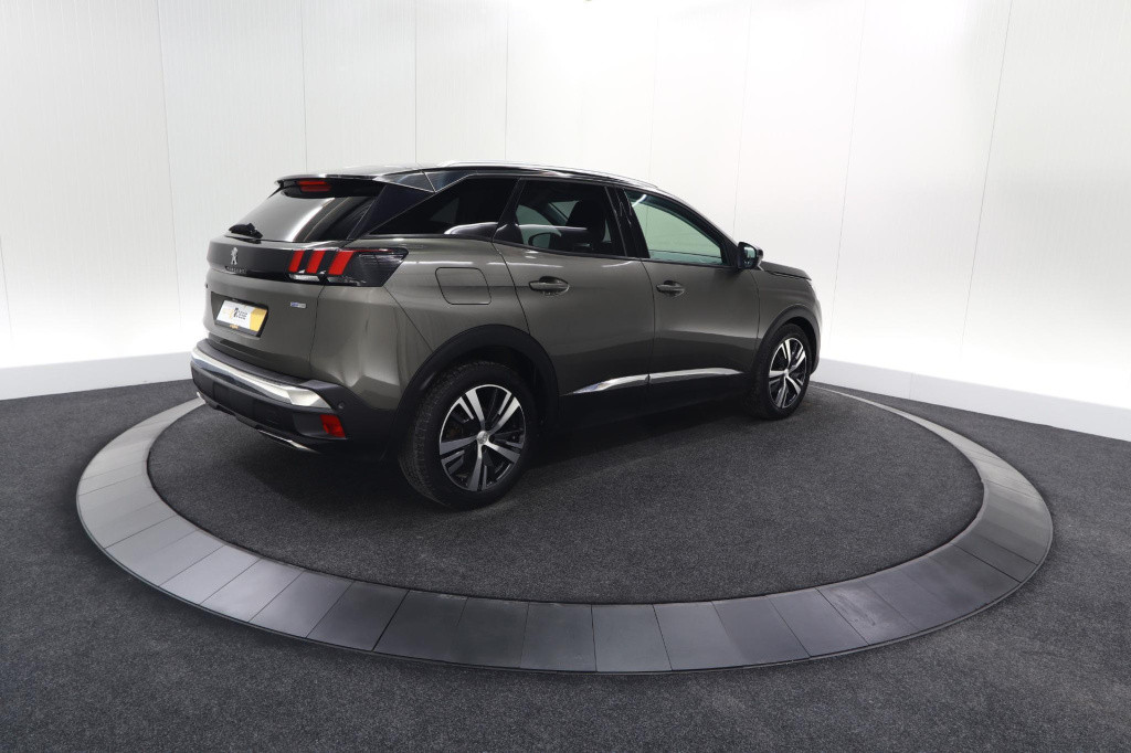 Peugeot 3008 puretech 130 eat6 allure | camera | navigatie | apple carplay 